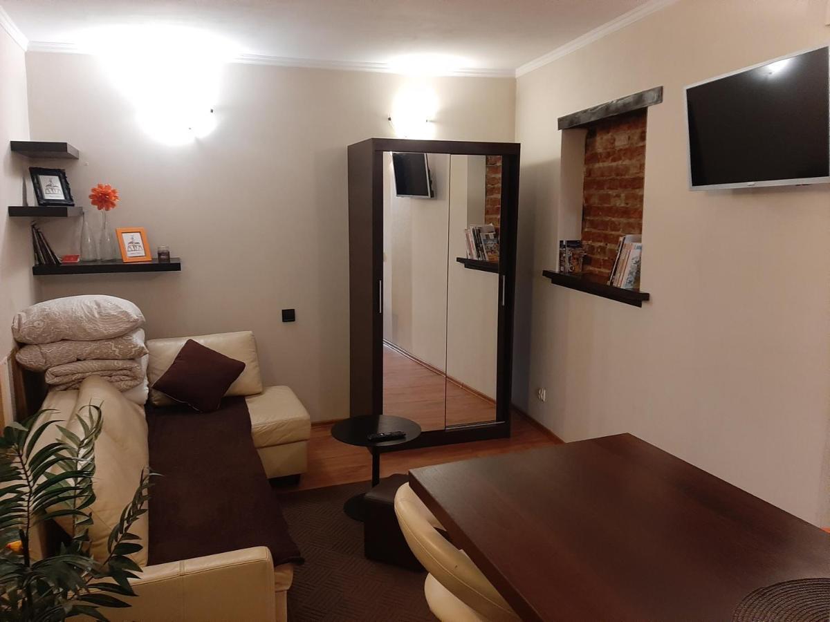 Z Prywatnym Ogrodkiem Centrum Jelenia Góra Extérieur photo